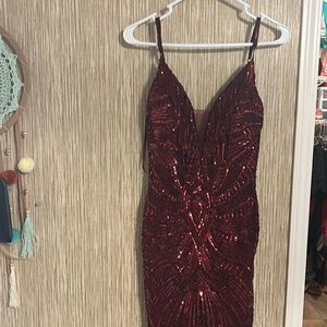 Homecoming/prom dress. Size Small. Burgandy.